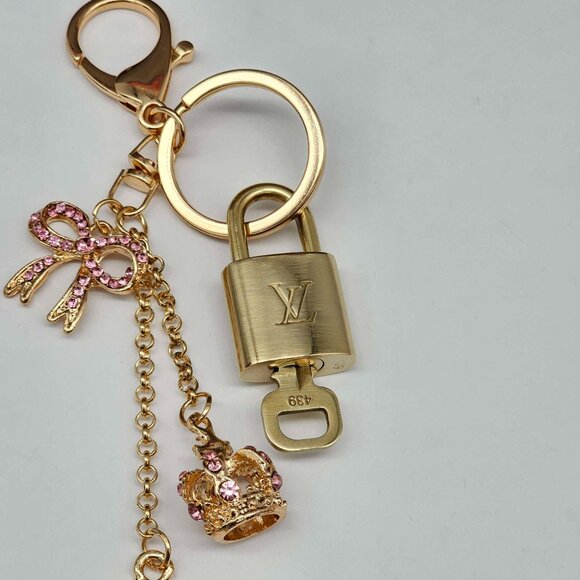 Authentic Louis Vuitton Lock & Key with unbranded Bagcharm, Keycharm, Keychain - Picture 3 of 9